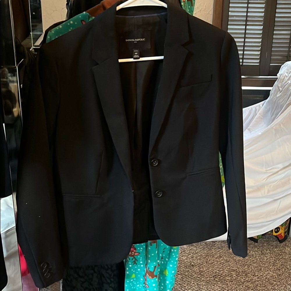 Banana Republic Black two button blazer